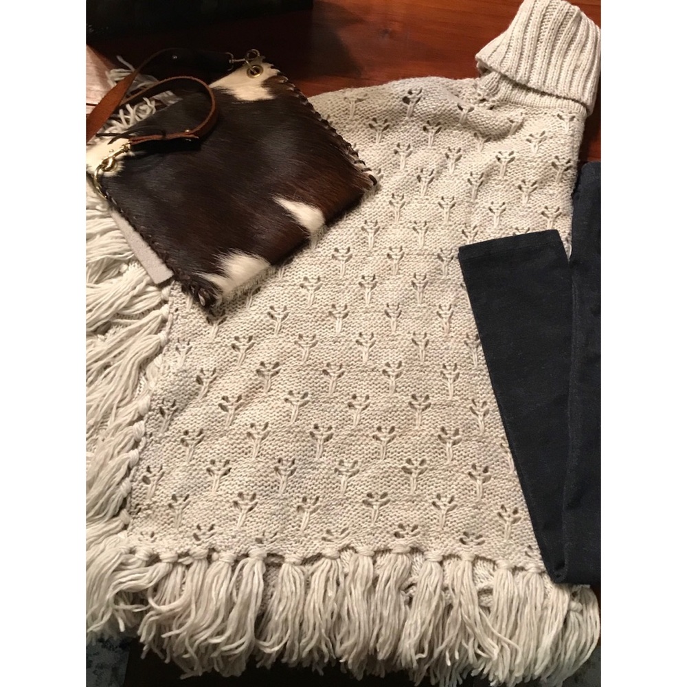 Quicksilver Knit Cowl Neck Poncho With Fringe - Picture 5 of 8